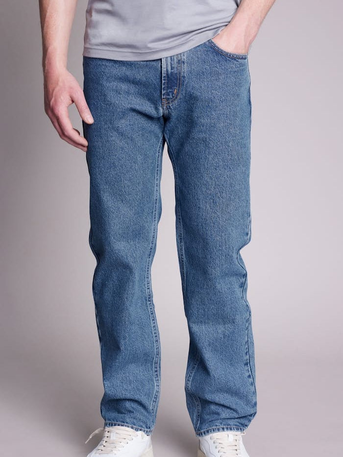 Denum Blue (stretched) straight & comfort-fit.